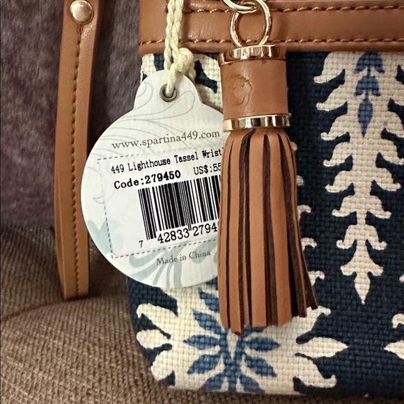 Spartina Lighthouse Tassel Wristlet NWT - Picture 2 of 6
